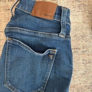 Madewell 9” High Rise Skinny Jeans in size 24